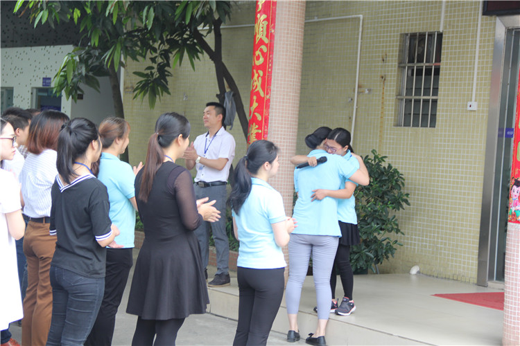 袁瑞芬在分享中用眼淚感動(dòng)了在場(chǎng)的所有人，滿滿的正能量